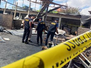 Tim Labfor Polda Bali Cek Kebakaran Pasar Semat Sari