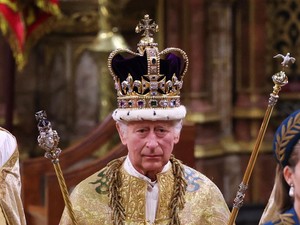 Kain Lampung Mendunia, Dipakai di Penobatan Raja Charles III