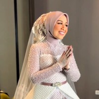 Meski menjabat sebagai direktur utama rumah sakit, namun Dine juga aktif dalam urusan politik. Diketahui ia menjabat sebagai Wakil Ketua Partai Demokrat DPD Jawa Barat. Foto: dok. Instagram