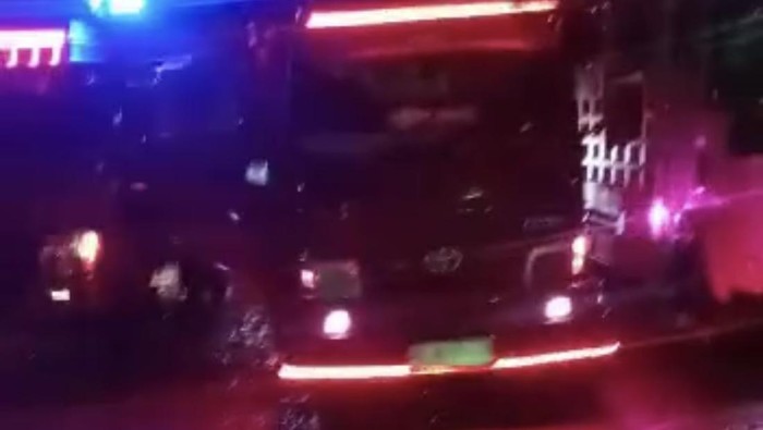 Truk di Wajo diadang hingga dirusak OTK.