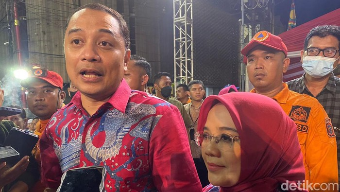 Wali Kota Surabaya Eri Cahyadi saat mengikuti Festival Rujak Uleg.