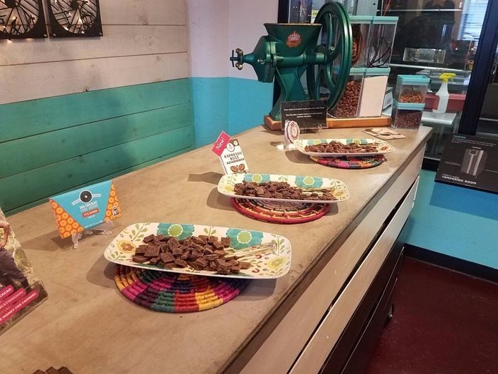Yuk! Jalan-Jalan Mengintip Pabrik Cokelat Populer di Boston Yuk! Jalan-Jalan Mengintip Pabrik Cokelat Populer di Boston