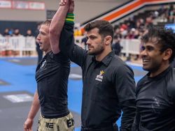 Mengintip Mark Zuckerberg Menang Tarung Jiu Jitsu