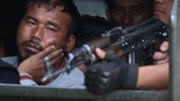Militer India, dalam pernyataan terpisah, menyebut 23.000 warga sipil melarikan diri dari bentrokan yang terjadi, dengan beberapa orang ditampung di pangkalan-pangkalan militer dan garnisun yang ada di negara bagian itu.