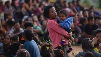 Menurut para pejabat di beberapa rumah sakit di kota Imphal, seperti Institut Ilmu Kedokteran Regional, Institut Ilmu Kedokteran Jawaharlal Nehru dan Rumah Sakit Distrik Churachandpur, luka tembak menjadi cedera paling umum di antara korban tindak kekerasan antaretnis itu.