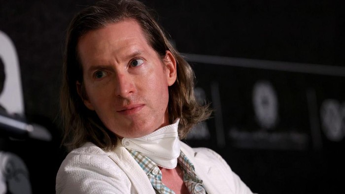 Wes Anderson saat bertemu penonton dan penggemar di Il Cinema in Piazza, St. Cosimato Square, Roma, Italia, pada 6 Juli 2022.