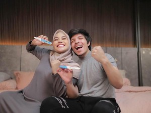 Aurel Ngidam Main Sepeda Sambil Hujan-hujanan, Atta Halilintar: Aneh!