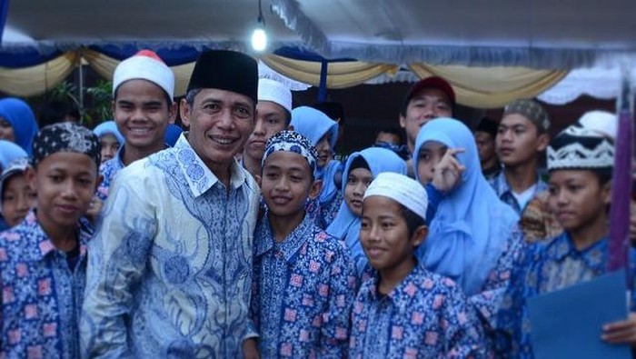 Bupati Ogan Komering Ilir (OKI) Iskandar (Foto: Instagram @iskandarse)