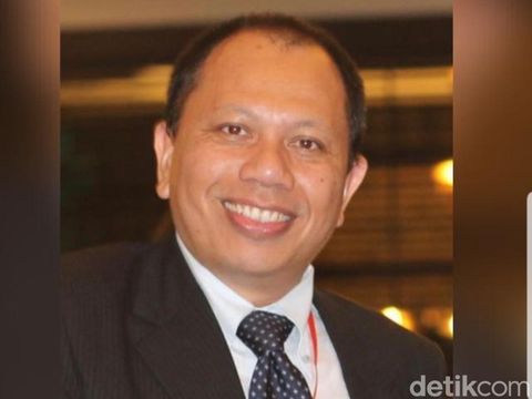 Dosen HI pengamat politik Unej, Agus Trihartono