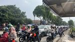 Dua Pengendara Motor Terlibat Kecelakaan di Jalur TransJakarta Jaktim