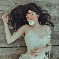 Kini 11 tahun setelah memesona pria Indonesia, Elly Tran makin populer di media sosial. Dia kerap mengunggah berbagai gaya seksinya di Instagram untuk lebih dari 449 ribu pengikutnya. Foto: Getty Images