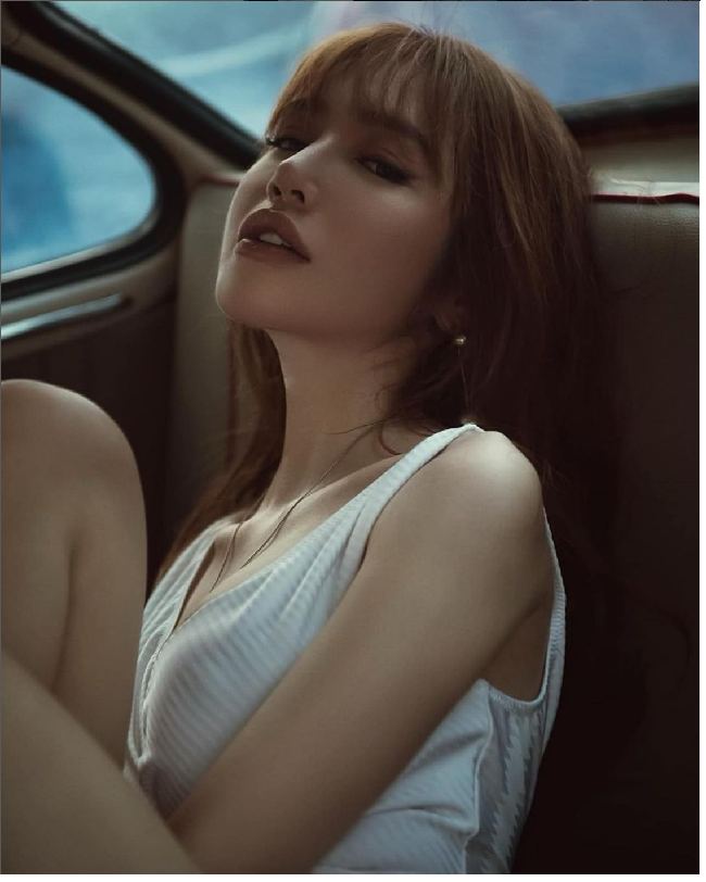 Elly Tran beberapa waktu lalu juga menuliskan di Instagram terkait pengasuhan dua anaknya dengan sang mantan suami. Elly menyebut mantan suaminya telah menikah diam-diam dan memaksa anak-anaknya untuk mencium istri baru yang merupakan selingkuhannya. Foto: Getty Images