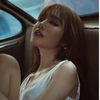 Elly Tran beberapa waktu lalu juga menuliskan di Instagram terkait pengasuhan dua anaknya dengan sang mantan suami. Elly menyebut mantan suaminya telah menikah diam-diam dan memaksa anak-anaknya untuk mencium istri baru yang merupakan selingkuhannya. Foto: Getty Images