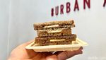 Nyam! Nikmatnya Laksa Singapura dan Es Teh Tarik Segar di Chillax