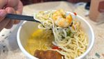 Nyam! Nikmatnya Laksa Singapura dan Es Teh Tarik Segar di Chillax