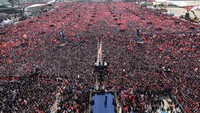 Kampanye Erdogan dilumpuhkan dengan isu krisis ekonomi dan penanganan gempa dahsyat yang merengut lebih dari 50.000 nyawa.  