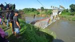 Sungai Meluap, Jembatan Bantuan BNPB Senilai Rp Rp 25,4 M Ambruk