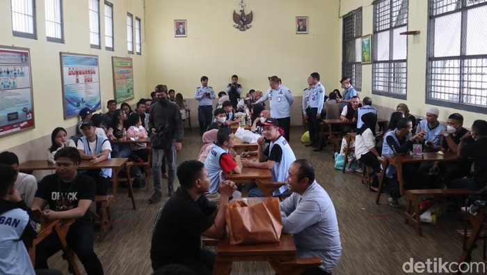 Kakanwil Kemenkumham Jabar R Andika Dwi Prasetya saat meninjau Rutan Kelas I Bandung (Kebonwaru)