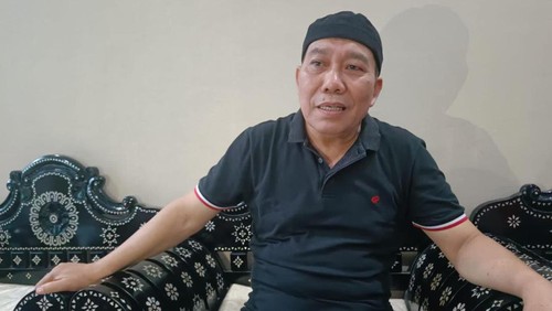 Ketua DPW Partai Amanat Nasional (PAN) NTB Muazzim Akbar saat ditemui di kediamannya di Mataram pada Senin (8/5/2023) sore. (Foto: Helmy Akbar/detikBali)
