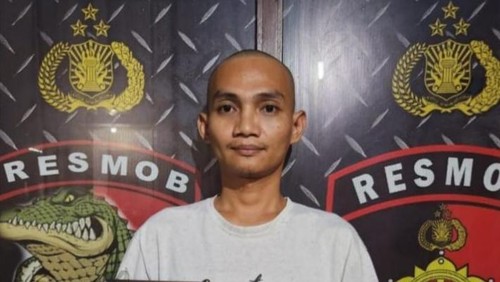 Suritno, pelaku pencurian rumah kosong di Jalan Pendidikan II Nomor 1A, Desa Sidakarya, Kecamatan Denpasar Selatan, Kota Denpasar. Suritno mencuri motor, BPKB, dan uang tunai.