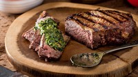 Bagian daging bernama fraldinha ini berbentuk panjang dan pipih. Potongan daging yang populer digunakan di Brazil ini berada antara short loin dan bottom sirloin. Foto: Taste Atlas
