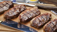 Potongan daging picanha asal Brazil kini menjadi steak yang tengah populer. Saat diolah menjadi steak lapisan dagingnya yang tebal dilapisi dengan lemak yang meleleh ketika masuk ke dalam mulut. Foto: Taste Atlas