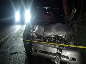 Mercy Ringsek Tabrak Motor Plat Merah, Polisi Temukan Miras
