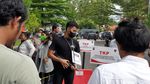 Lihat Lagi Momen Rekonstruksi Penganiayaan Anak AKBP Achiruddin ke Ken
