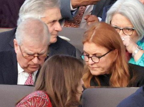 Pangeran Andrew dan Sarah Ferguson hadir di konser penobatan Raja Charles III Pangeran Andrew dan Sarah Ferguson hadir di konser penobatan Raja Charles III