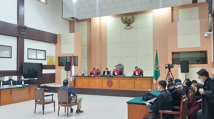 Pengunjung sidang Haris-Fatia soraki jaksa (Dwi-detikcom)
