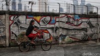 Direktur Jenderal Perhubungan Darat Kementerian Perhubungan (Kemenhub) Hendro Sugiatno mengungkap masih banyaknya arus urbanisasi ke Jakarta. Hal itu terlihat dari volume kendaraan arus balik di jalan tol selama masa mudik Lebaran.  