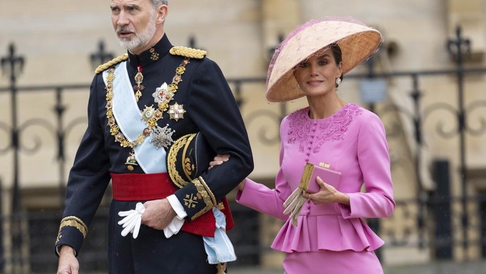 LONDON, ENGLAND - MAY 6: Queen Letizia of Spain at Westminster Abbey during the Coronation of King Charles III and Queen Camilla on May 6, 2023 in London, England. The Coronation of Charles III and his wife, Camilla, as King and Queen of the United K