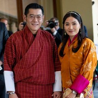 Sehari sebelumnya, Raja Jigme dan Ratu Jetsun juga hadir di resepsi pra-penobatan yang dihelat di Istana Buckingham, London, Inggris.  Foto: Getty Images