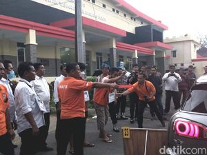 Usai Penganiayaan, Achiruddin Damaikan-Beri Rp 1 Juta ke Ken Admiral