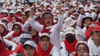 Kawasan Patung Kuda kini diputihkan oleh massa tenaga kesehatan.  