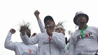 Massa itu terdiri dari 5 organisasi profesi kesehatan yaitu dari Ikatan Dokter Indonesia, Persatuan Dokter Gigi Indonesia, Persatuan Perawat Nasional Indonesia, Ikatan Apoteker Indonesia, dan Ikatan Bidan Indonesia.  