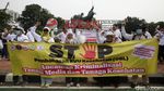 Ribuan Nakes Gelar Aksi Tolak RUU Kesehatan di Patung Kuda