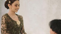 Rizky Febian dan Mahalini menggelar lamaran pada Minggu (7/5/2023) di The Langham. Foto: dok. Instagram @bridestory