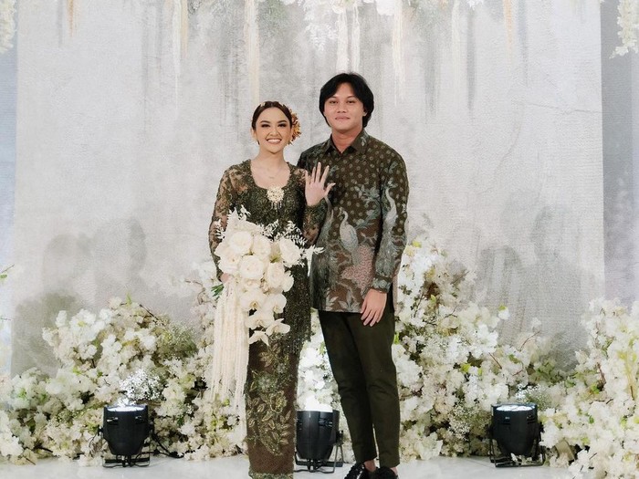 rizky febian dan mahalini tunangan