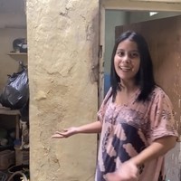 Video seorang wanita review rumah dengan cara kocak belakangan menjadi viral di TikTok. Video tersebut dibagikan oleh akun @salmaristiana dan kini telah ditayangkan lebih dari 4 juta kali. Foto: TikTok/@salmaaristiana