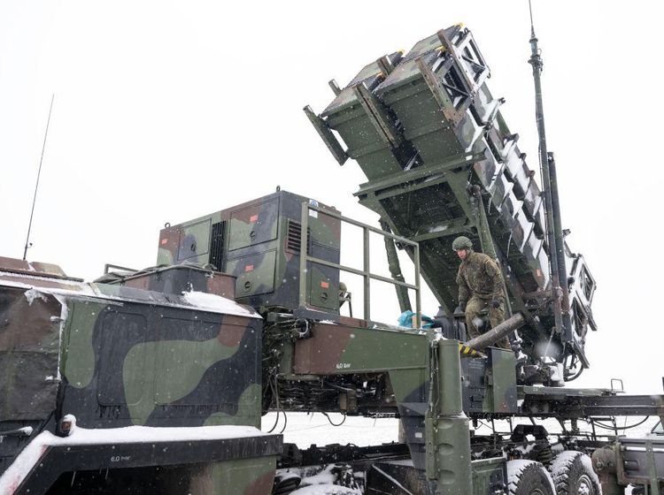 Penampakan Rudal Patriot yang Rontokkan Rudal Canggih Rusia