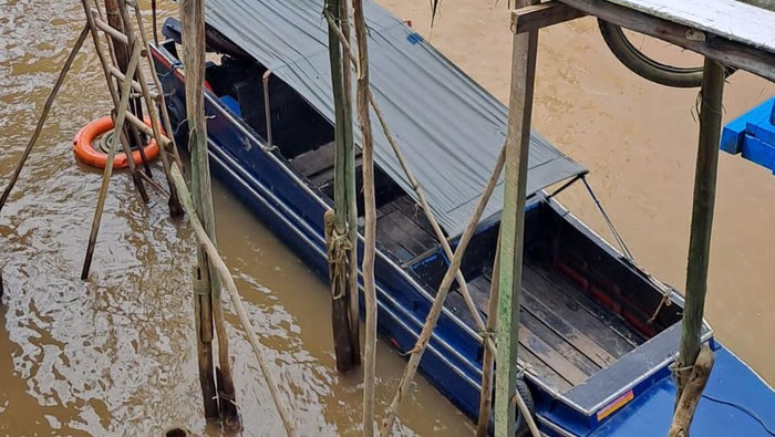 Speedboat milik Dishub yang diduga melakukan pungli di perairan Sumsel. (Foto: Dok. Ditpolairud Polda Sumsel)