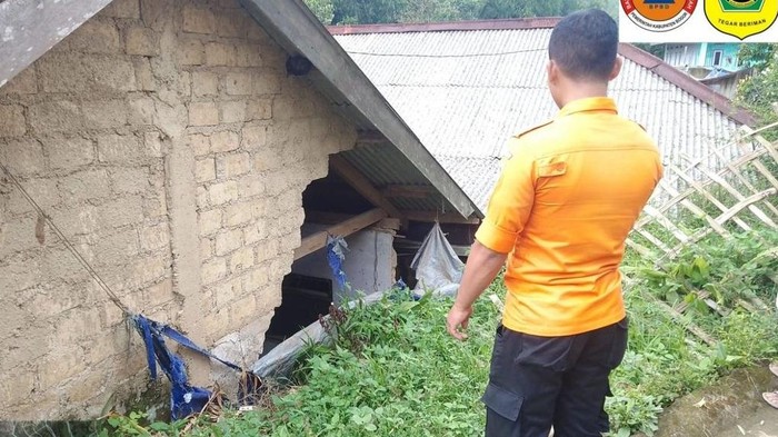 Tanah Longsor Landa Kawasan Puncak Bogor, 3 Rumah Warga Rusak (dok BPBD Kabupaten Bogor)
