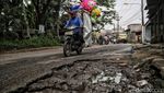 Tolong... Jalan Raya Pasar Babelan di Bekasi Rusak Parah