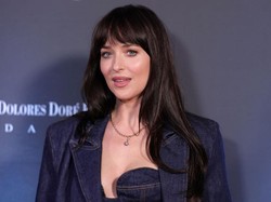 Dakota Johnson Tidur 14 Jam Sehari, Hidup Lebih Produktif