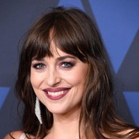 Chris Martin menjelaskan bahwa ‘My Universe’ adalah tentang dunianya, dan dunia itu, tidak lain dan tidak bukan, adalah Dakota Johnson. Foto: Getty Images