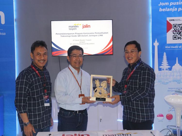 Dukung Transaksi Non Tunai Lewat Peluncuran Fitur QRIS