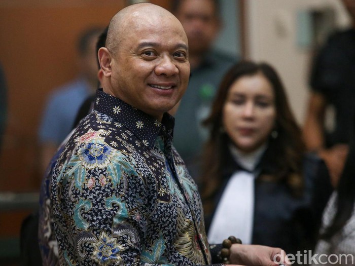 Sidang vonis mantan Kapolda Sumatera Barat (Sumbar) Irjen Teddy Minahasa berlangsung di PN Jakarta Barat, Selasa (9/5/2023). Mantan Kapolda Sumatra Barat Irjen Pol Teddy Minahasa divonis dengan pidana penjara seumur hidup dalam kasus narkoba jenis sabu.