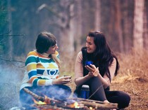 Sarkas Adalah: Pengertian, Ciri-ciri, dan Perbedaannya dengan Satir