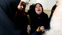 Duka menyelimuti keluarga korban tewas akibat serangan Israel.